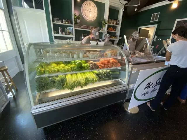 The Salad Bar & Cafe