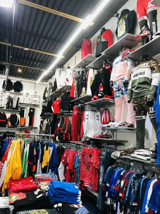 Avenida Fashions